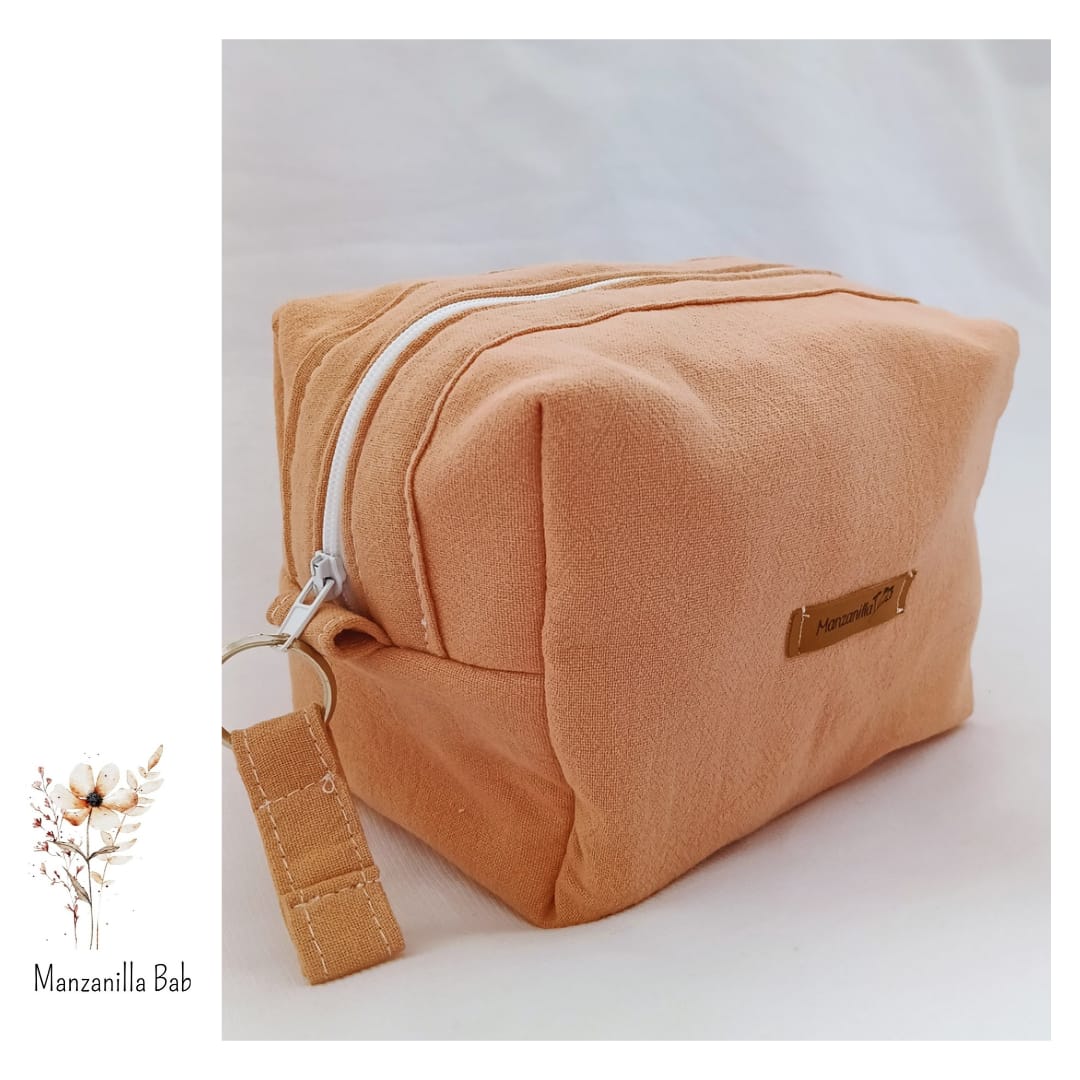 Necessaire Chico Naranja